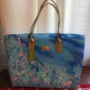 Lilly Pulitzer Breezy Pool Tote